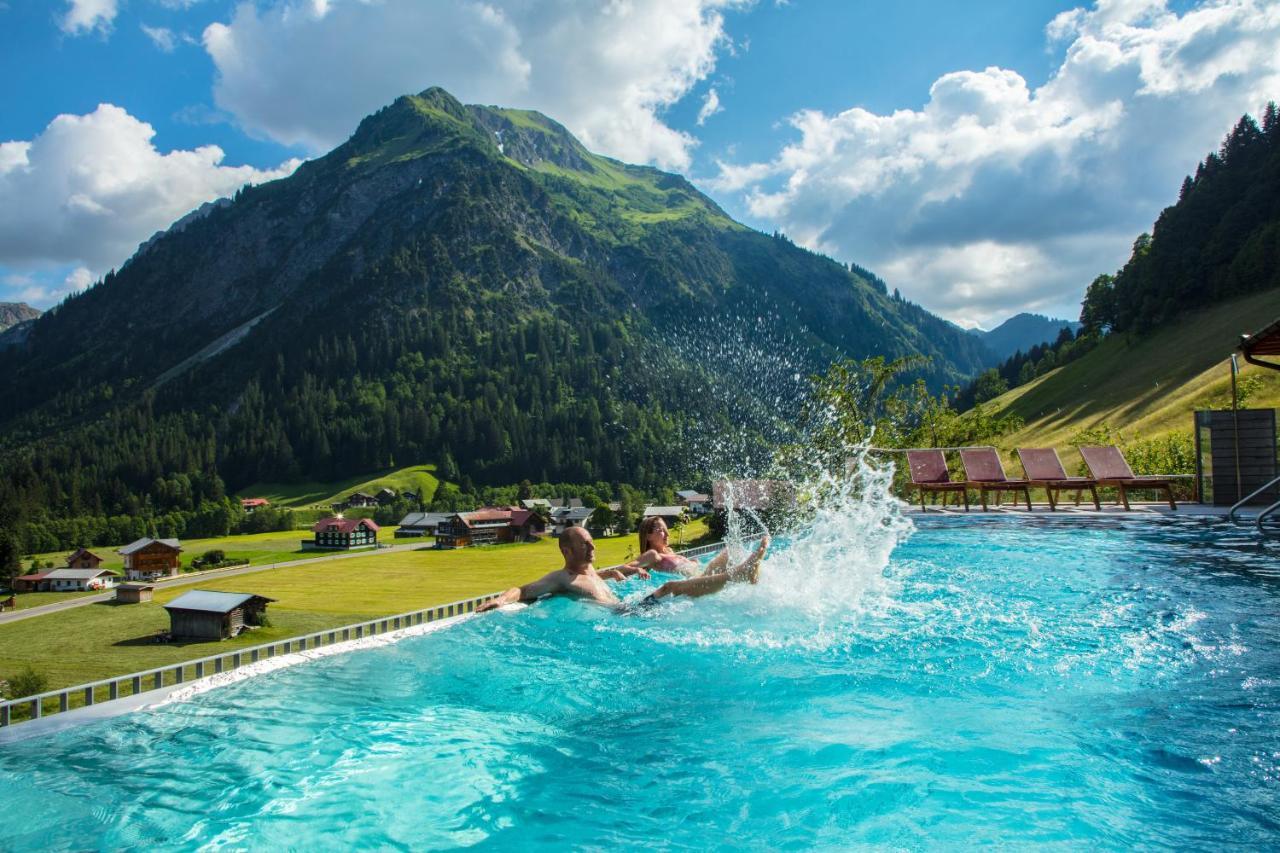 Der Kleinwalsertaler Rosenhof Hotel Mittelberg Exterior photo